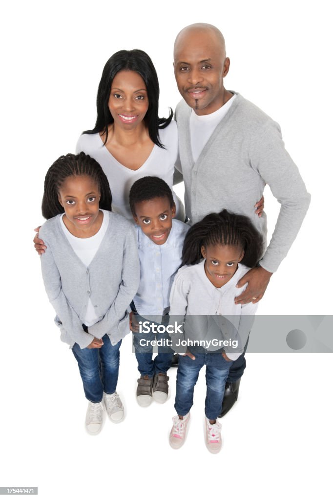 Famille de cinq composé de mère, de père et de trois enfants. - Photo de 10-11 ans libre de droits