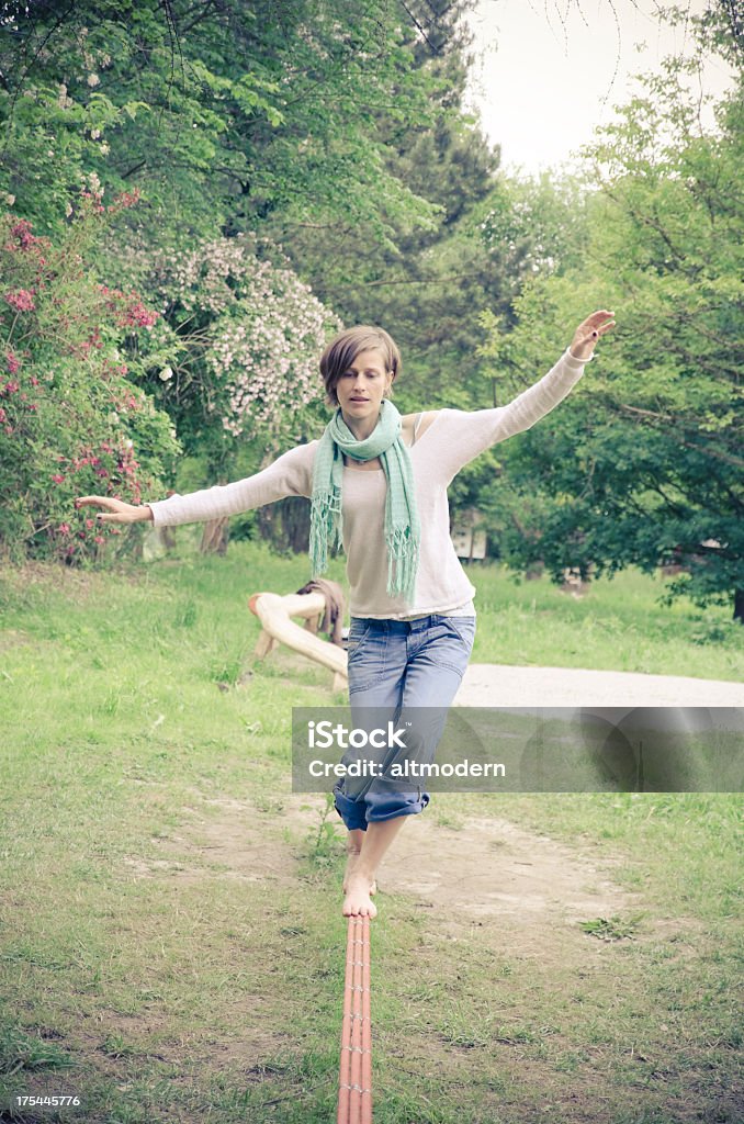 slackline - Foto de stock de Actividad libre de derechos