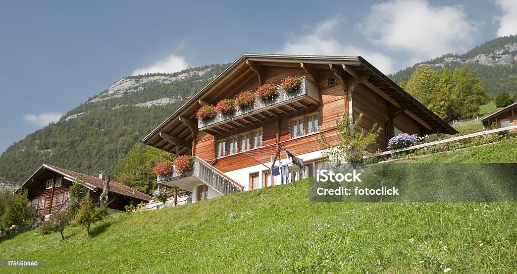 Chalé Suíça - Royalty-free Alpes Europeus Foto de stock