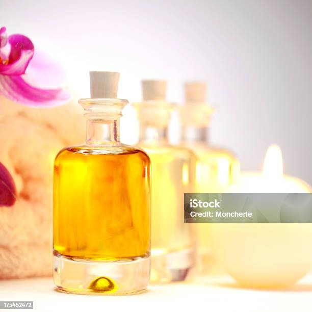 Aromatherapieöl Stockfoto und mehr Bilder von Natur - Natur, Alternative Behandlungsmethode, Alternativer Lebensstil