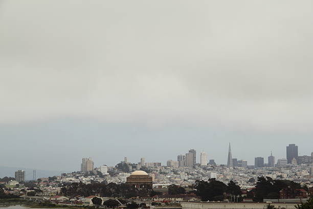 istock Foggy San Francisco Buildings 175454630