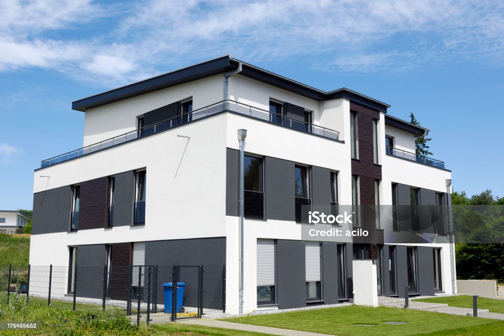 Modernen weißen Wohnung Haus - Lizenzfrei Modern Stock-Foto