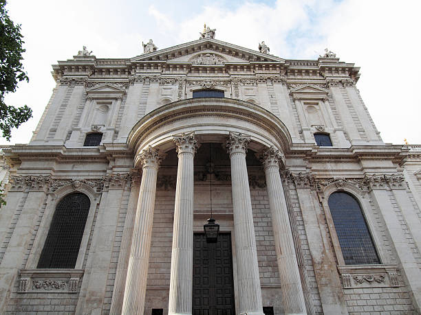 istock St Paul Cathedral London 175456267