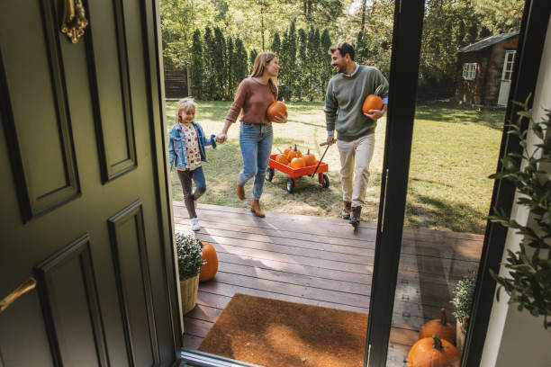 istock Young family preparing for Halloween 1754649299
