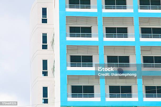 Fachada Del Hotel Con Edificio De Lujo Moderna Arquitectura Foto de stock y más banco de imágenes de Alto - Descripción física