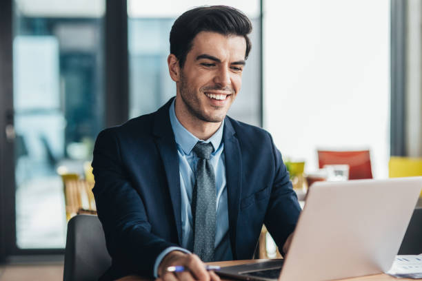 istock Businessman working in cafe 1754727599