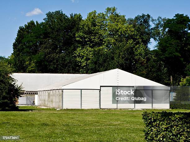 Große Zelt Im Öffentlichen Place Stockfoto und mehr Bilder von Lagerhalle - Lagerhalle, Zelt, Architektur