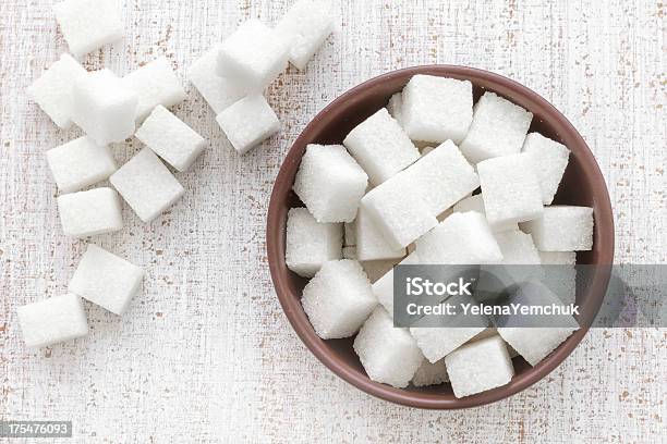 De Azúcar Foto de stock y más banco de imágenes de Cubito de azúcar - Cubito de azúcar, Cuenco, Alimento