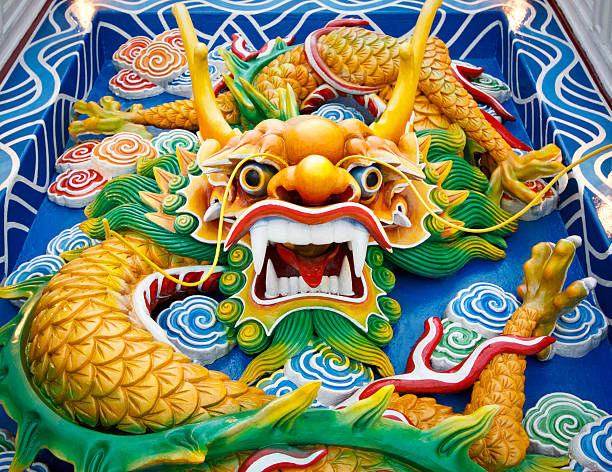 istock Dragon Statue at Thean Hou Temple 175479509