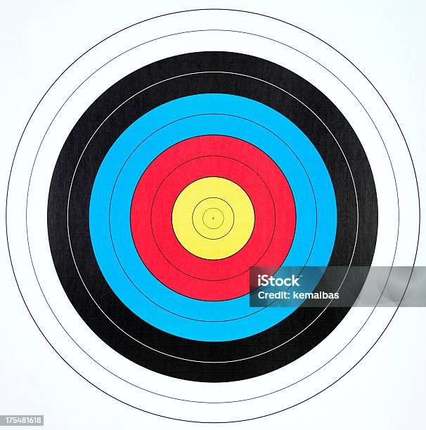 Bogenschießen Bord Stockfoto und mehr Bilder von Weißer Hintergrund - Weißer Hintergrund, Bogenschießen, Darts