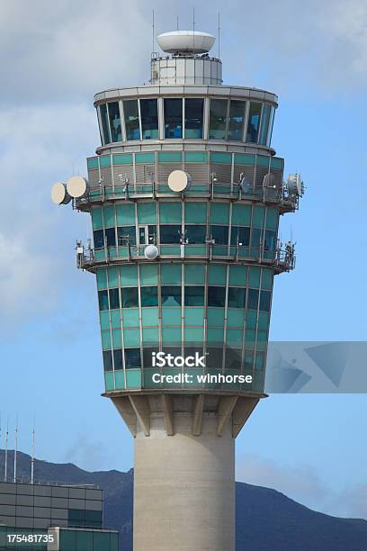 Torre De Controlo De Tráfego Aéreo - Fotografias de stock e mais imagens de Aeroporto Internacional de Hong Kong - Aeroporto Internacional de Hong Kong, Aeroporto, Aeródromo