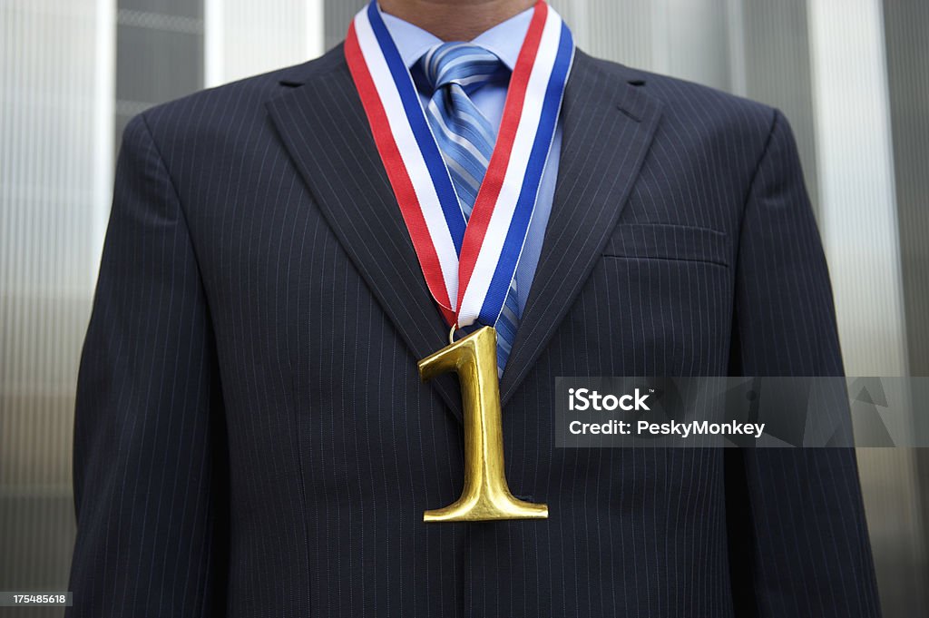 Medalha de Ouro número um Empresário - Royalty-free Adulto Foto de stock