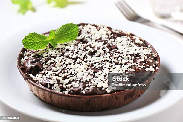 チョコレートケーキ - アイシングのストックフォトや画像を多数ご用意 - アイシング, オーガニック, キャロットケーキ