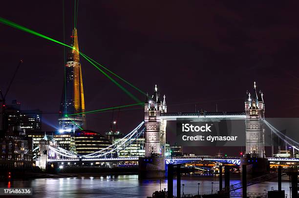 The Shard Grattacielo Apertura Laser Show Londra - Fotografie stock e altre immagini di Acqua - Acqua, Ambientazione esterna, Architettura