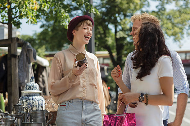 istock Sunday at The Flea Market 175487341