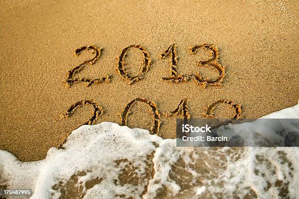 2013 과 2012년 서면 모래 스택스 0명에 대한 스톡 사진 및 기타 이미지 - 0명, 12월 31일, 2012년