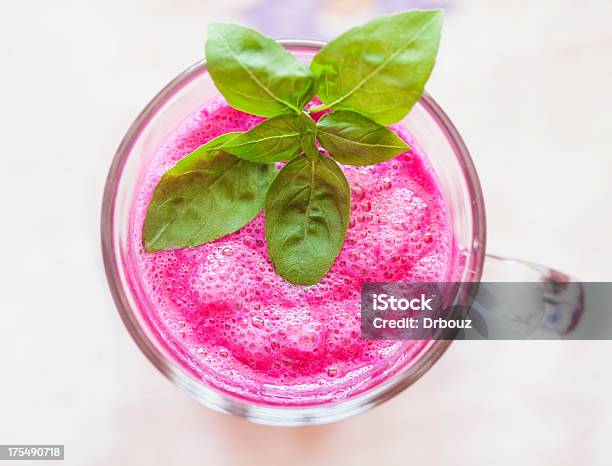 Foto de Smoothie De Vermelho e mais fotos de stock de Alimentação Saudável - Alimentação Saudável, Bebida, Bebida não alcoólica