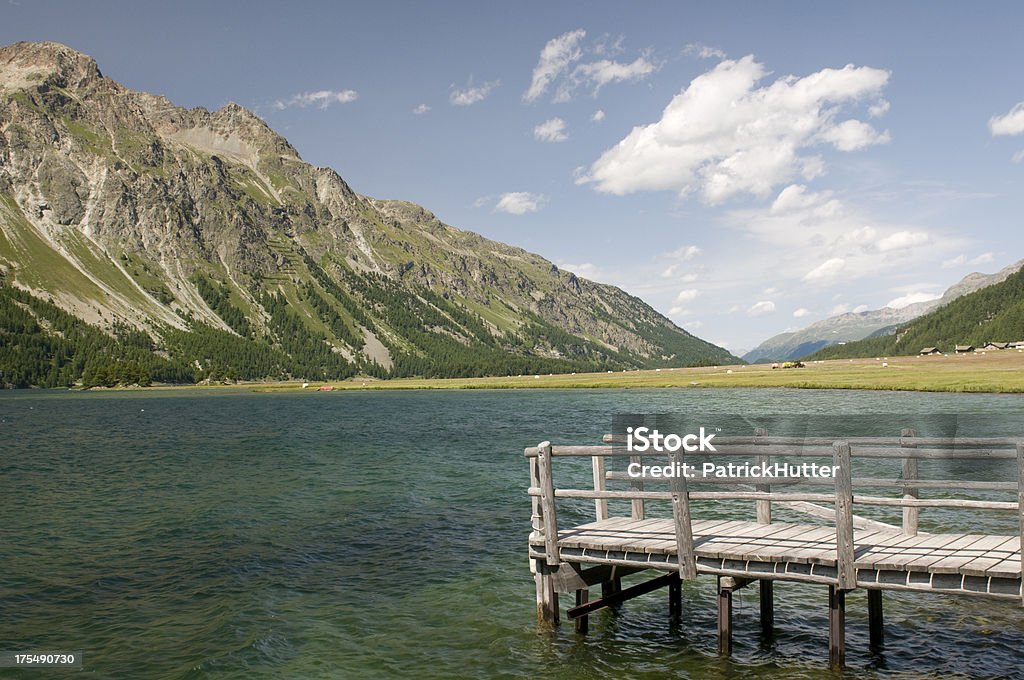 Engadine lakes - Foto de stock de Cena de tranquilidade royalty-free