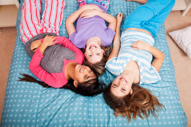 istock Girls having a slumber party 175490876