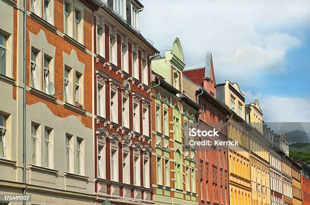 Reihe Von Häusern In Wilhelminian Stil Stockfoto und mehr Bilder von Alt - Alt, Architektonisches Detail, Architektur