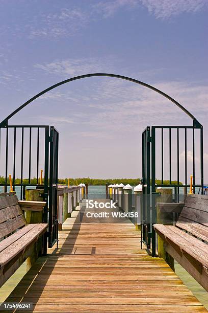 ジェティではフロリダのキー - 門のストックフォトや画像を多数ご用意 - 門, 木製, 浜辺