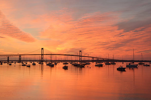 istock Newport Bridge at Sunrise 175497554