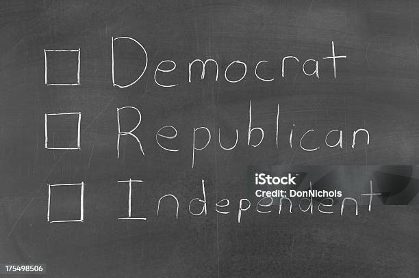投票 Democrat 共和党または独立した - アメリカ共和党のストックフォトや画像を多数ご用意 - アメリカ共和党, コンセプト, チェックボックス