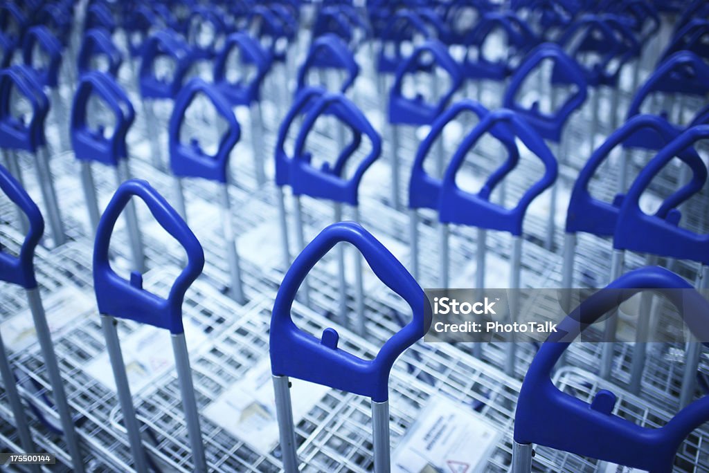 Cesta de compras: XXXXXLarge - Foto de stock de Carrito de la compra libre de derechos