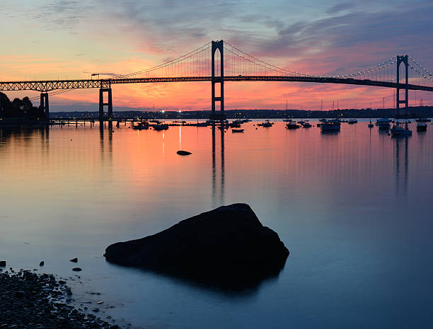 istock Newport Bridge at Sunrise 175500662