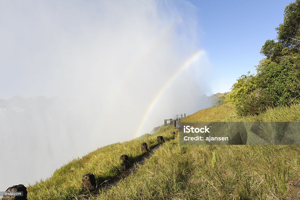 double arc-en-ciel sur les chutes victoria, classée au patrimoine mondial de l'unesco, la Zambie - Photo de Afrique libre de droits