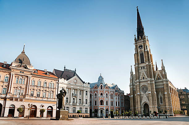 the central square in novi sad, serbia - 塞爾維亞 個照片及圖片檔