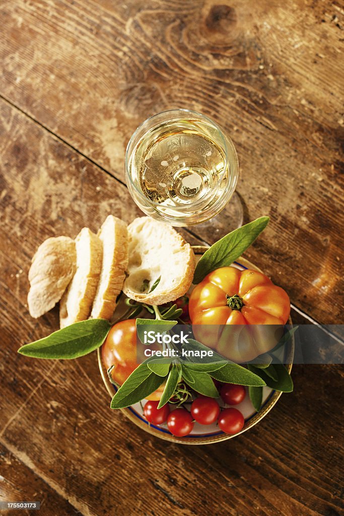 Tomaten, Salbei und Weiß Sekt - Lizenzfrei Hell - Leuchtkraft Stock-Foto