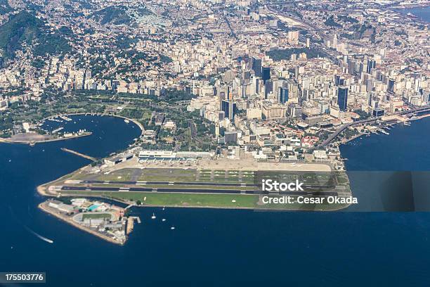 Photo libre de droit de Rio De Janeiro À Laéroport Et Du Centreville banque d'images et plus d'images libres de droit de Aéroport - Aéroport, Rio de Janeiro, État de Rio de Janeiro