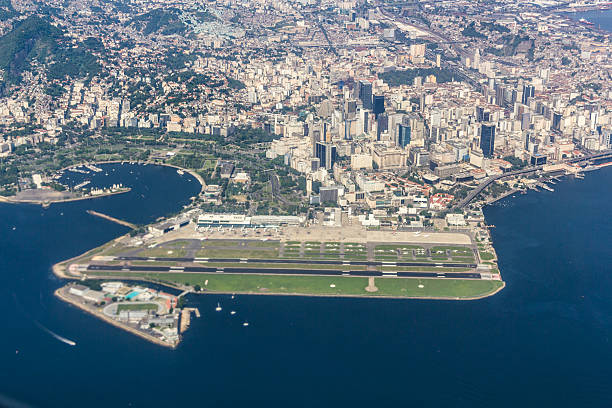 istock Rio de Janeiro airport and downtown 175503776