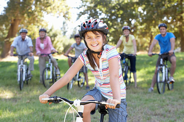 istock Three Generation Family On Cycle Ride In Countryside 175507515