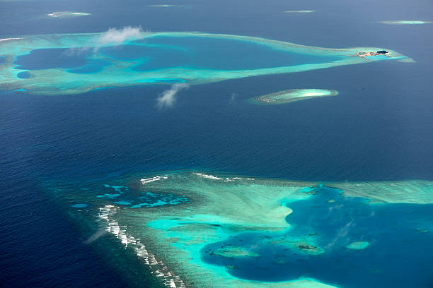 istock Beautiful Island seen from a small aircraft 175508925