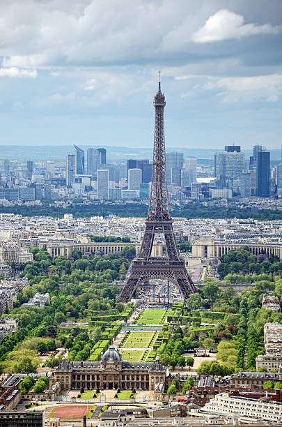 istock Cityscape of Paris 175509184