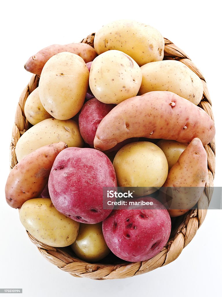 Panier assortiment de pommes de terre - Photo de Aliment cru libre de droits