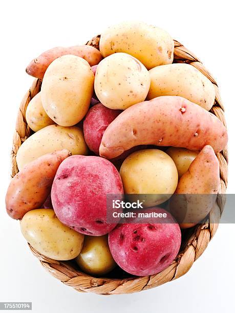 Ziemniak Kosz Asortyment - zdjęcia stockowe i więcej obrazów Białe tło - Białe tło, Czerwony ziemniak, Fotografika