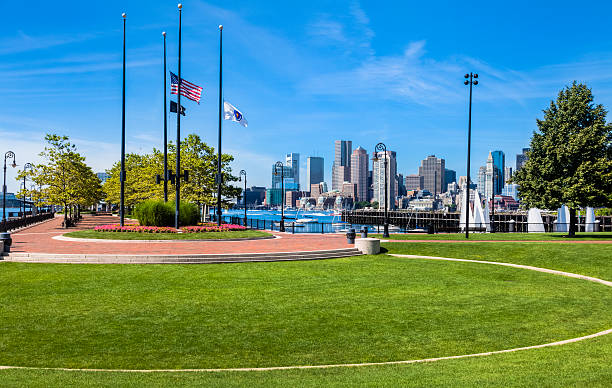 istock Cityscape from the East Boston Pier's Park 175510568
