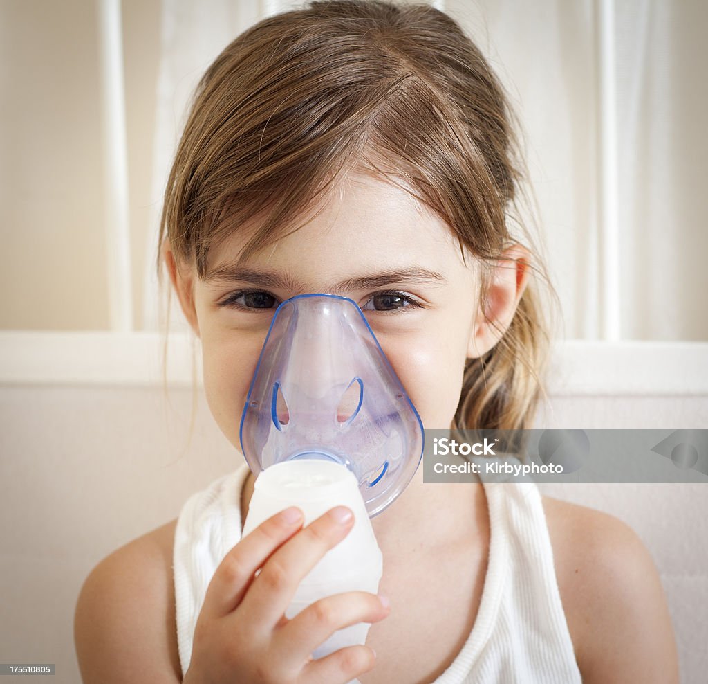 Mit der inhalation Maske - Lizenzfrei Asthmatisch Stock-Foto