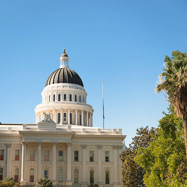 istock Sacramento capital building - California 175511434