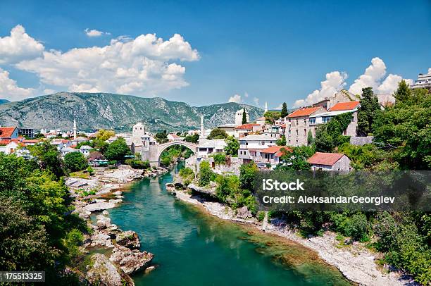 Photo libre de droit de Mostar La Bosnieherzégovine banque d'images et plus d'images libres de droit de Bosnie-Herzégovine - Bosnie-Herzégovine, Mostar, Stari most