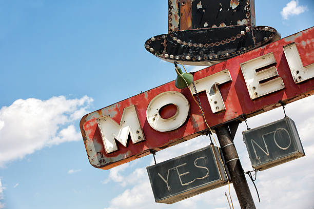 istock Old Motel Sign in the desert 175514024