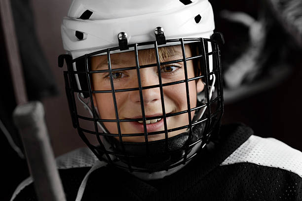istock Youth Hockey Player 175515947