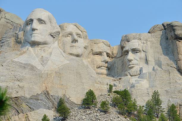 istock Mount Rushmore National Monument   XXXL 175516633