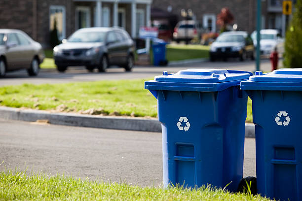 istock Recycle bin in front of the street 175517940