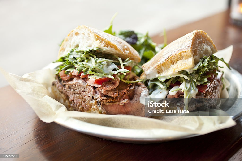 sandwich au rôti de bœuf - Photo de Sandwich libre de droits