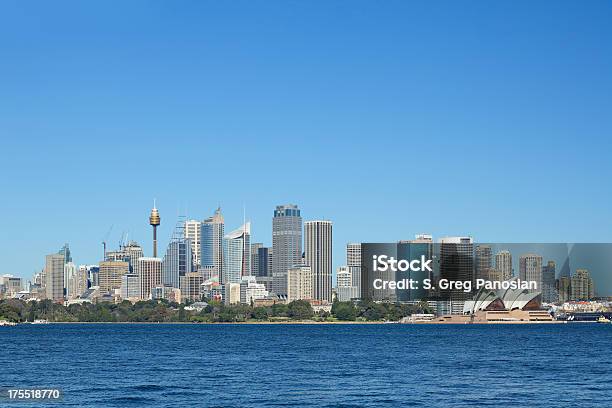 Vista De Los Edificios De La Ciudad De Sydney Foto de stock y más banco de imágenes de Día - Día, Panorama urbano, Sídney