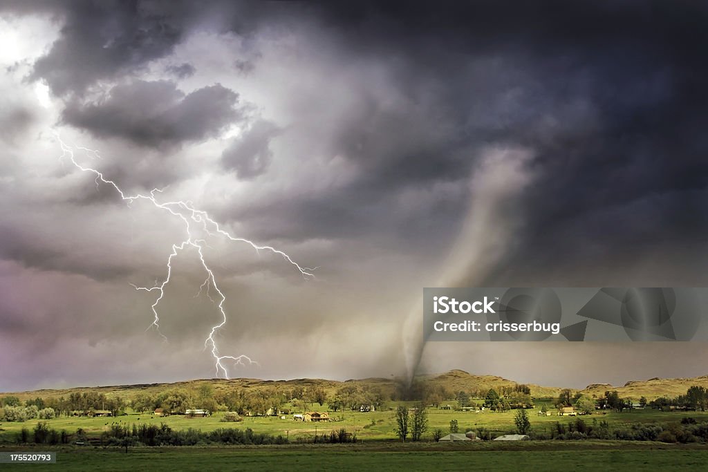 Tornado e relâmpagos - Royalty-free Tornado Foto de stock